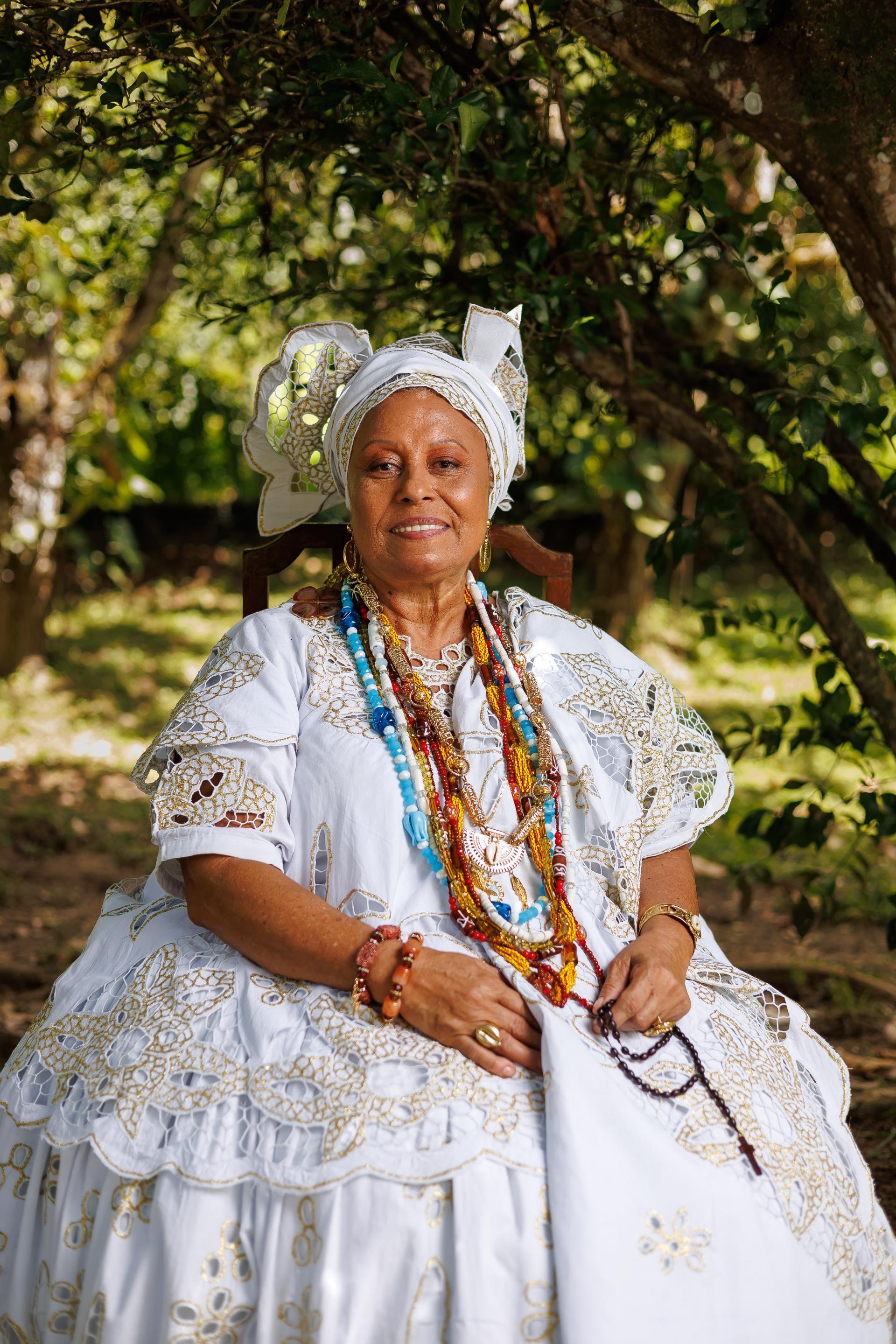 Imprensa Oficial: Livro Diário de uma mãe de santo, de Mãe Neide, é destaque na Bienal