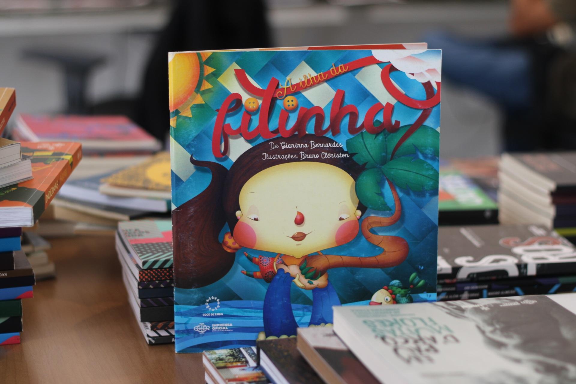 Mercado editorial mantém crescimento e amplia espaço para literatura infantil